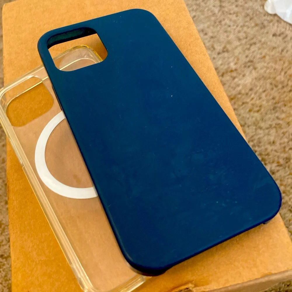 Two iPhone14 Cases oneClear oneBlue🔥 for only $15 bucks there both yours 💯👌🏾